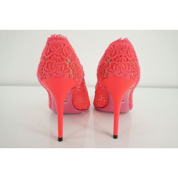 Gucci Virgina 95 Pink Lace Pointed Toe Pumps MJ Strap Size 39.5 NIB $1100 Neon - Picture 9 of 11
